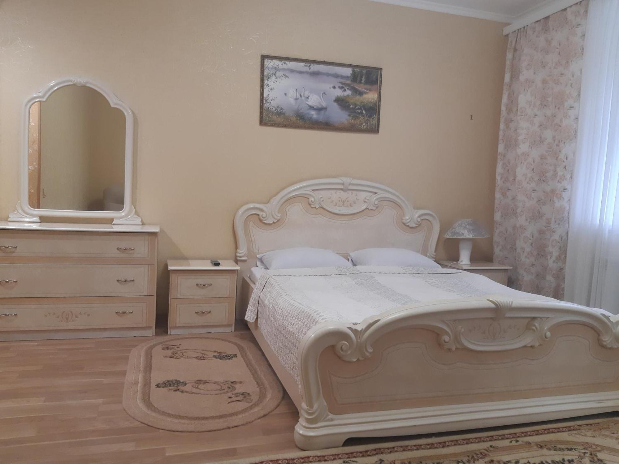Celebrity Villa Kamjanets-Podilsky Buitenkant foto